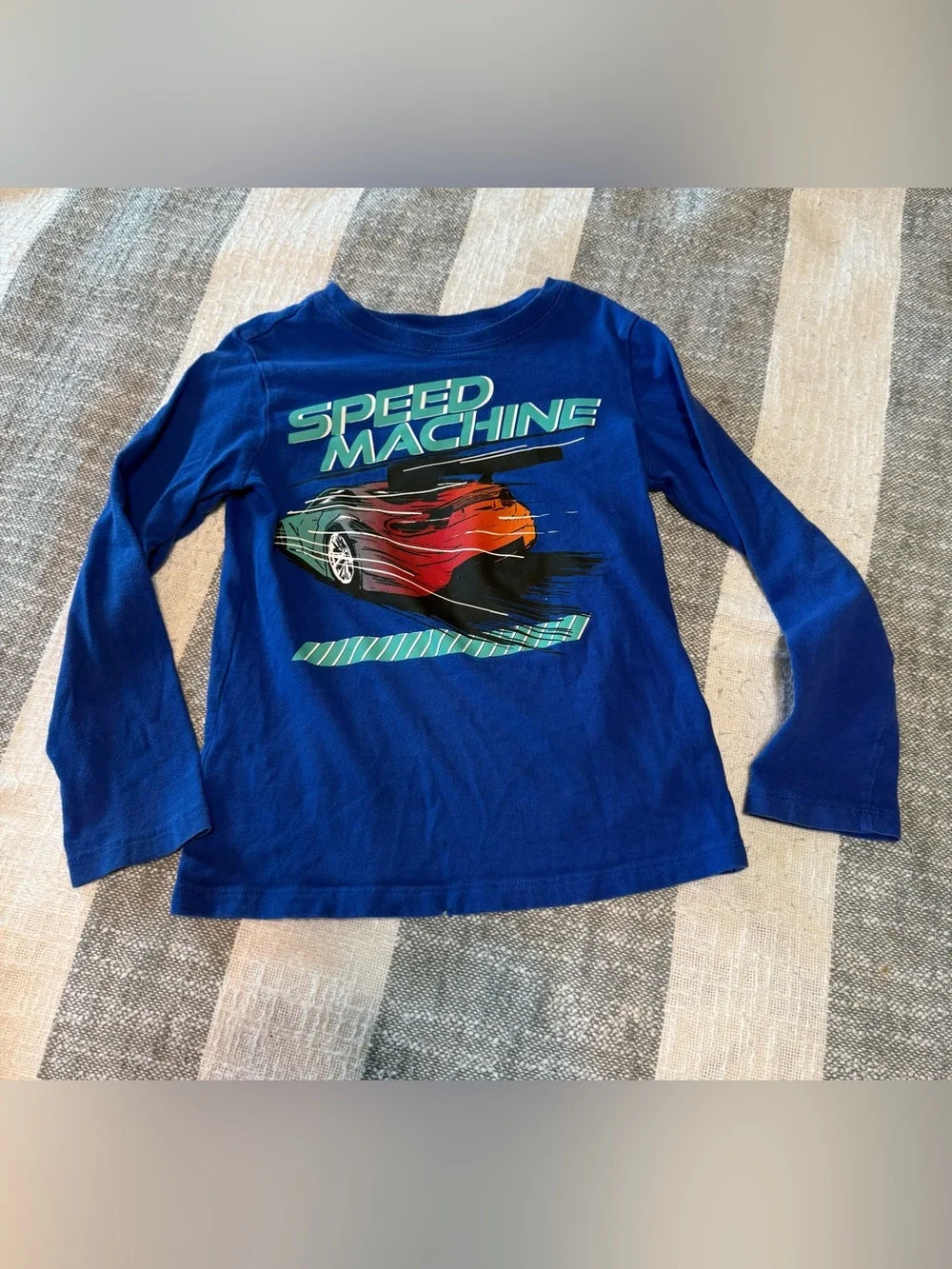 Bundle of 6 Boys SZ 6 Long Sleeve Graphic Tee Shirt 5 are Carters / 1 is Oshkosh